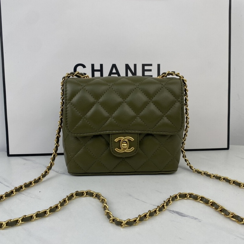 Chanel Handbags 852